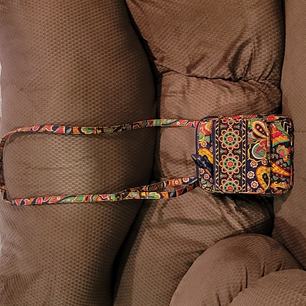 EUC Vera Bradley Small Crossbody Venetian Paisley Pattern